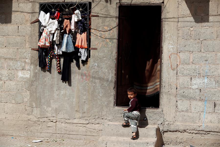 A Crise Humanitária do Século XXI: Desafios e Esperanças