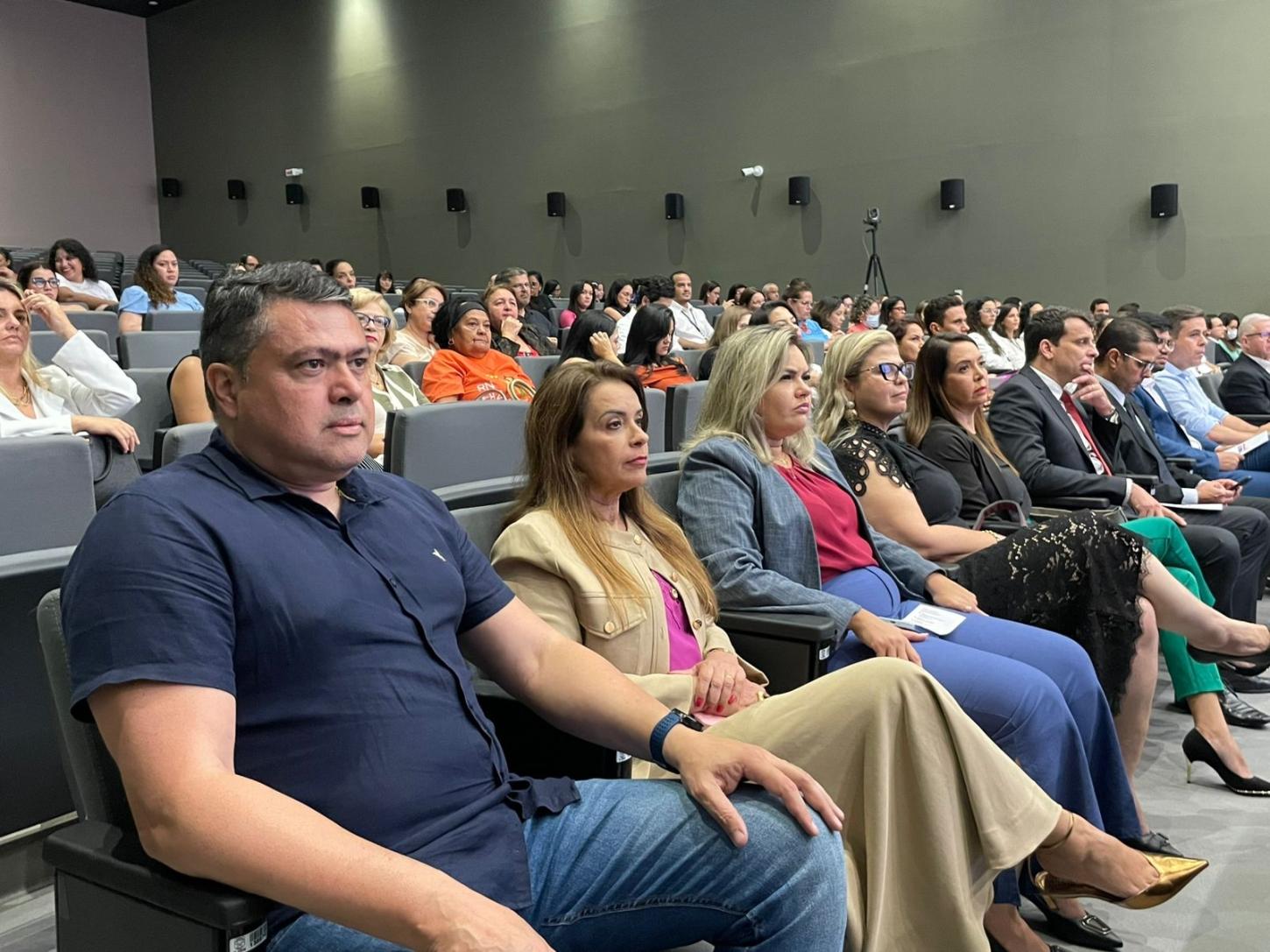 Prefeitura firma parceria no Programa Atitude Legal em abertura da 11ª Semana Estadual da Adoção
