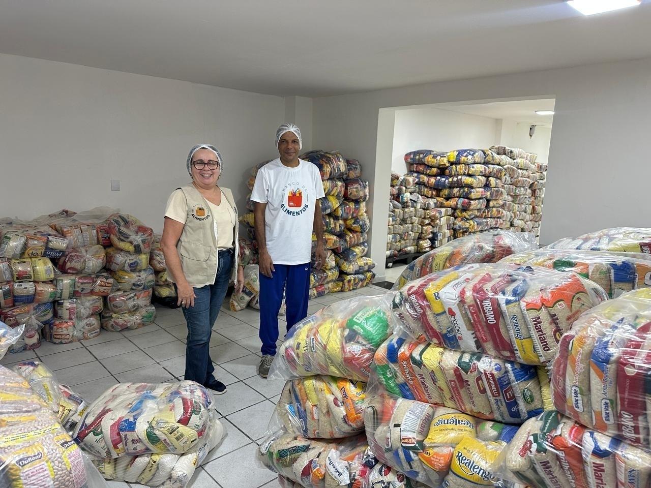 Prefeitura de Natal realiza entrega de alimentos arrecadados no São João de Natal
