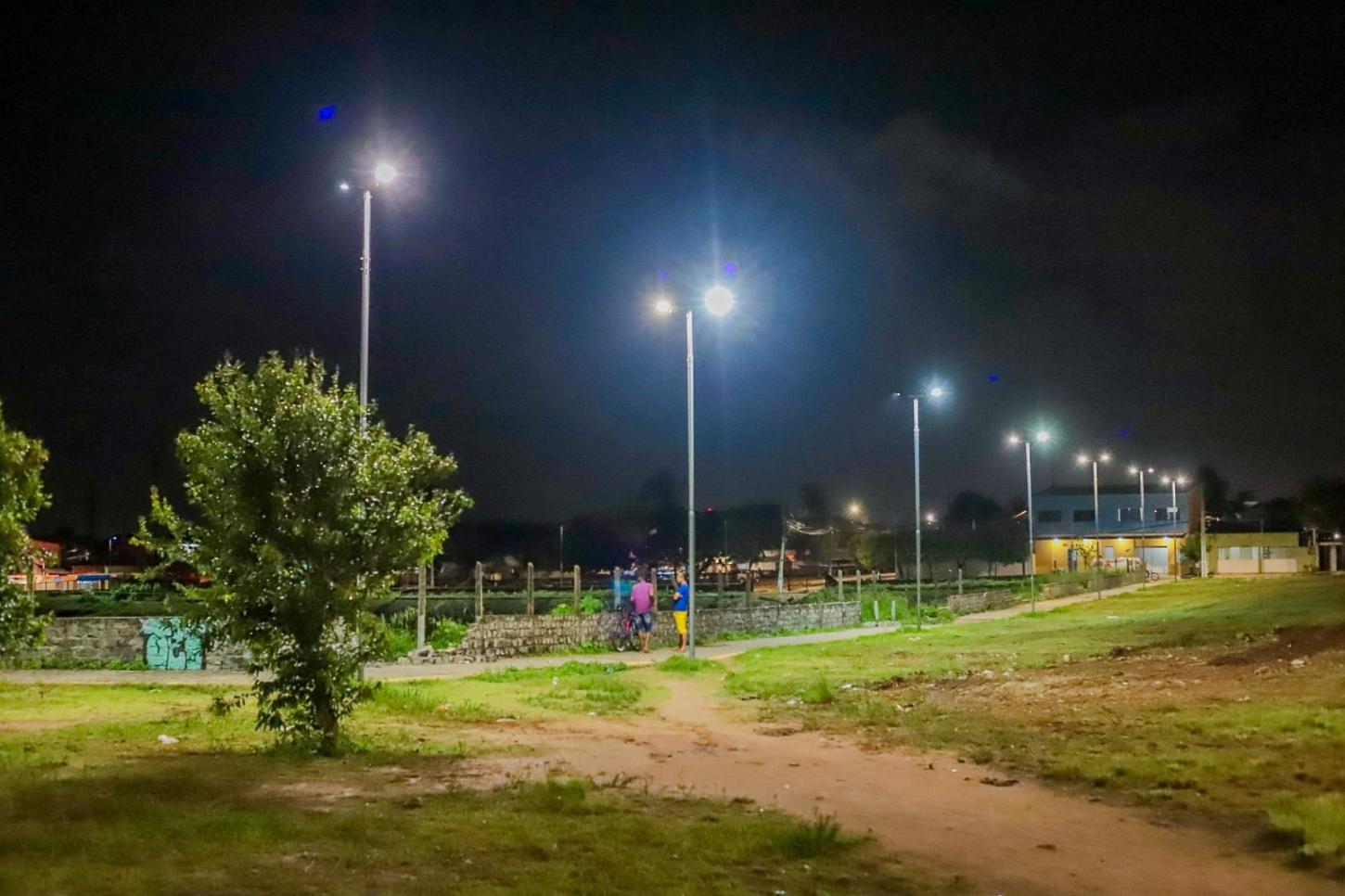 Prefeitura do Natal entrega iluminação revitalizada de alameda na Zona Norte