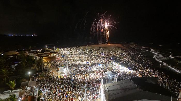 Réveillon de Extremoz reúne público recorde com mais de 75 mil pessoas em Pitangui e Genipabu