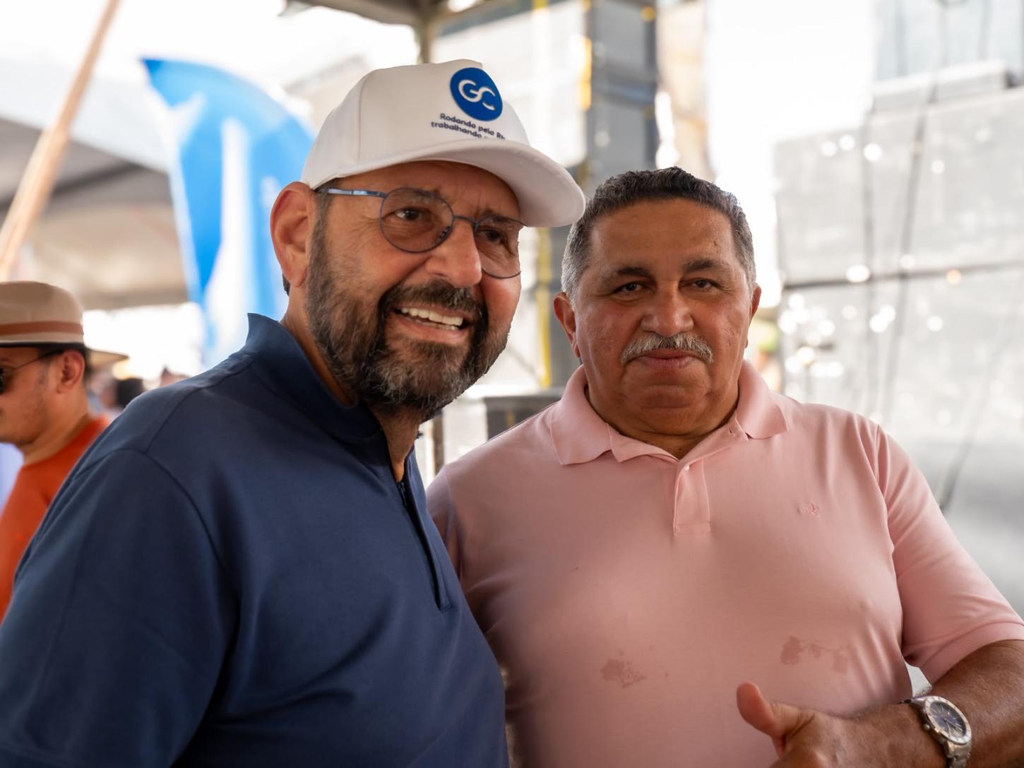 Gustavo Carvalho reúne grupo político e participa da Feirinha de Sant’Ana, em Caicó