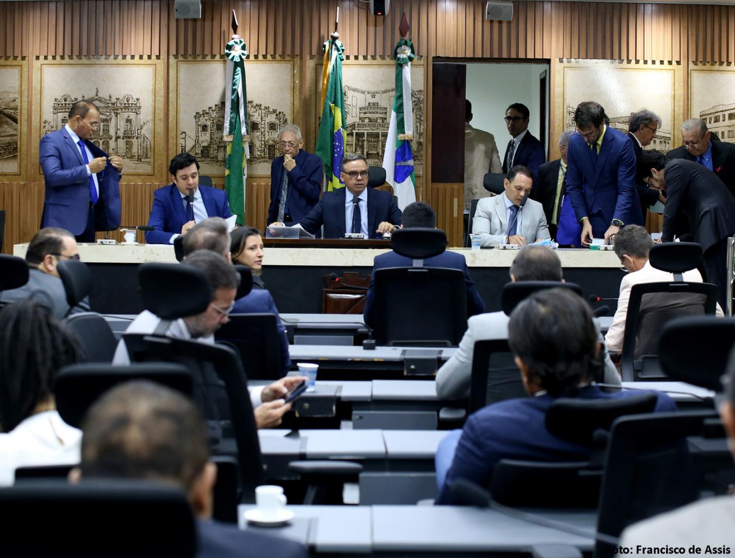 Câmara aprova criação de Outubro Violeta e Política do Audiovisual nas escolas