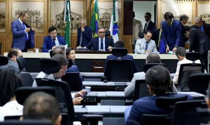 Câmara aprova criação de Outubro Violeta e Política do Audiovisual nas escolas
