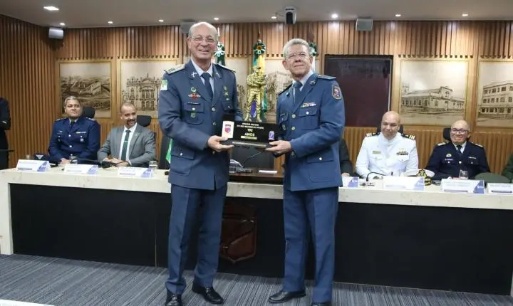 Câmara homenageia PMRN pelos 192 anos de serviços prestados
